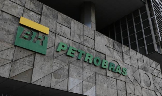Petrobrs atende critrios estabelecidos pela CGPAR 52 para o retorno 30x70 na AMS