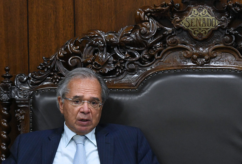"Somos pobres por opo", diz Ministro da Economia  em discurso pela privatizao da Petrobrs