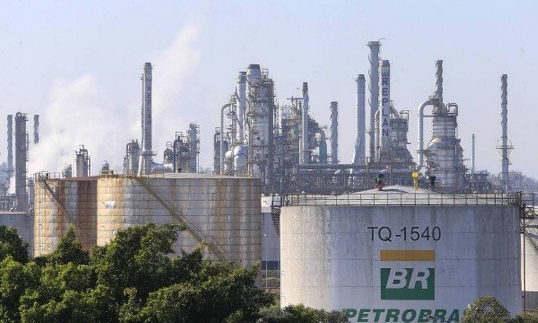 Petrobrs colocar vrias unidades de refino para operar em carga mnima