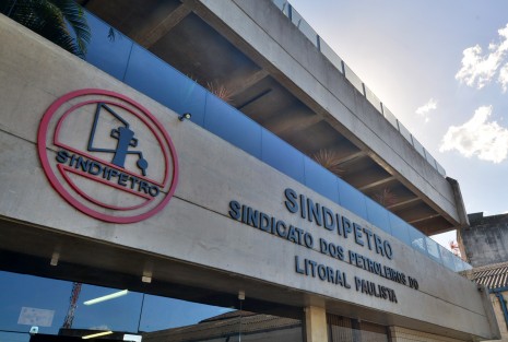Sindipetro divulgando expediente para o feriado de 12 de outubro