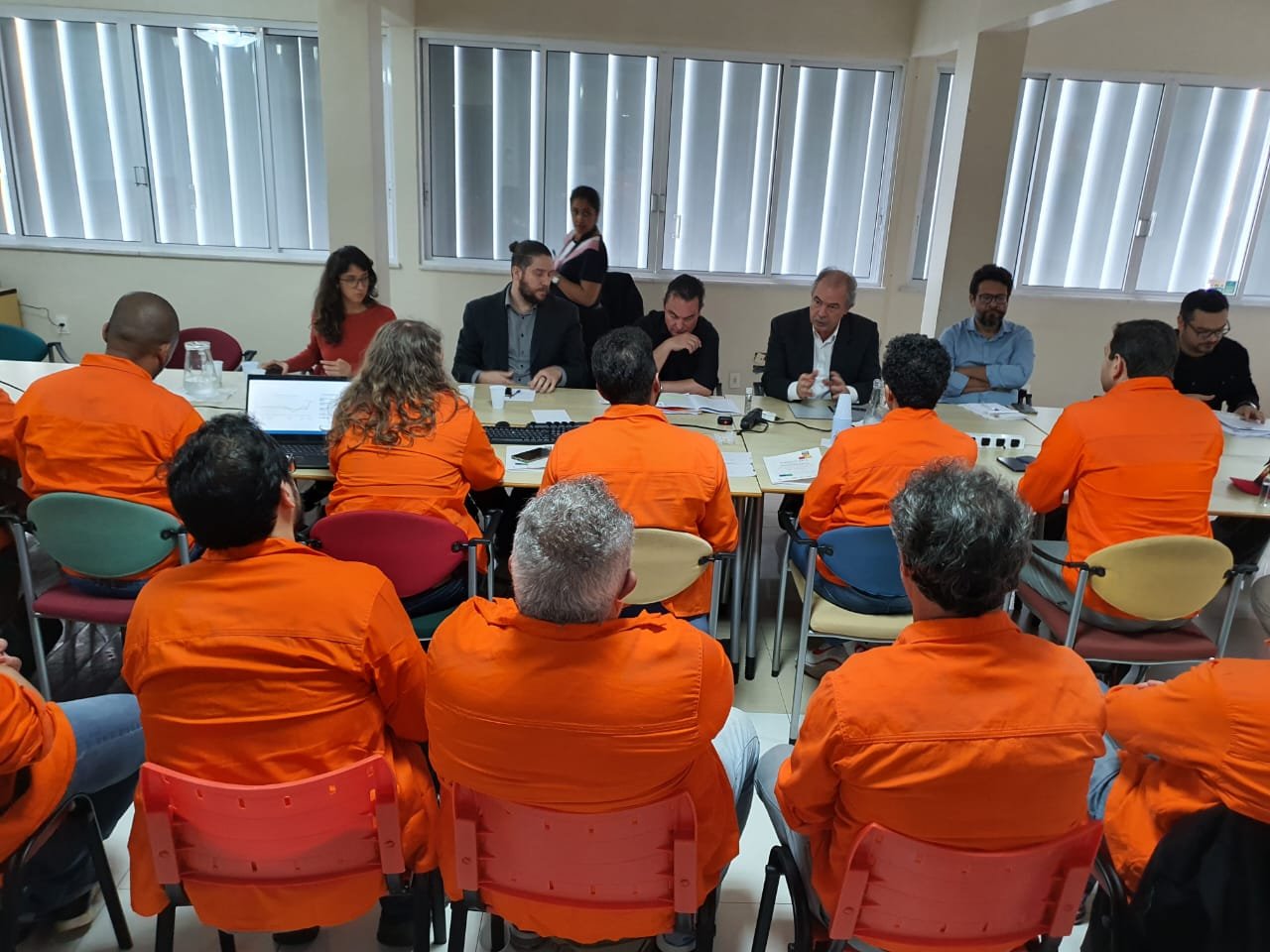 Diretores do Sindipetro-LP se renem com equipe de campanha de Lula  para discutir propostas de governo 