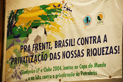 Sindipetro-LP e Clube Cepe 2004 disponibilizam telo para os associados assistirem os jogos do Brasil na Copa