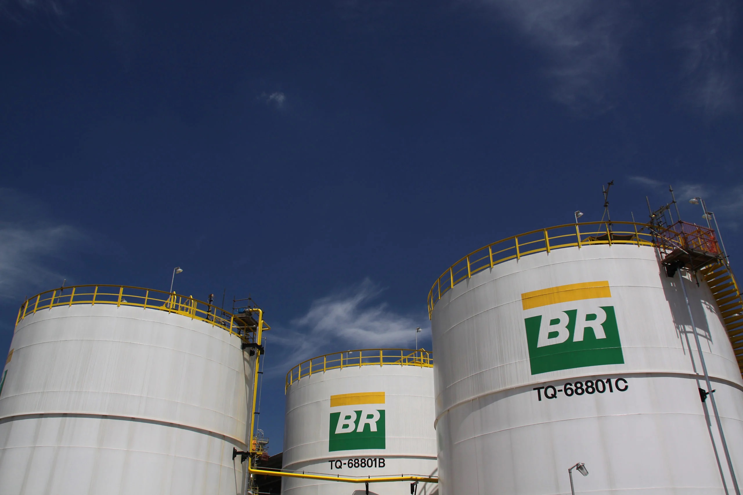 Petrobrás pode ser acionada na Justiça por suspender venda de ativos já assinados junto a investidores