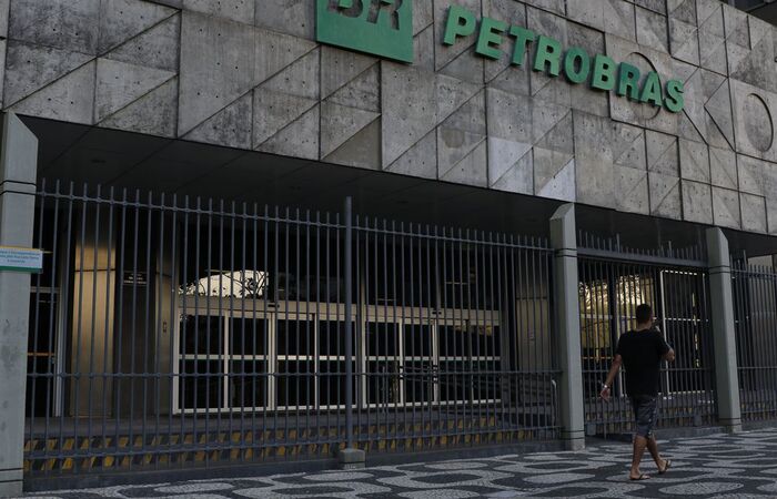 Petrobrs recebe certificao internacional para produo do Diesel R na Refinaria Presidente Getlio Vargas