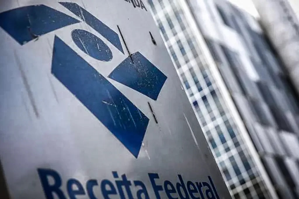Imposto de Renda 2024: Receita Federal publica tabela com nova faixa de iseno para quem ganha PLR