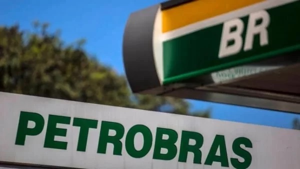 Quatro anos aps a venda da BR  Petrobrs planeja volta  distribuio de combustveis atravs da Vibra