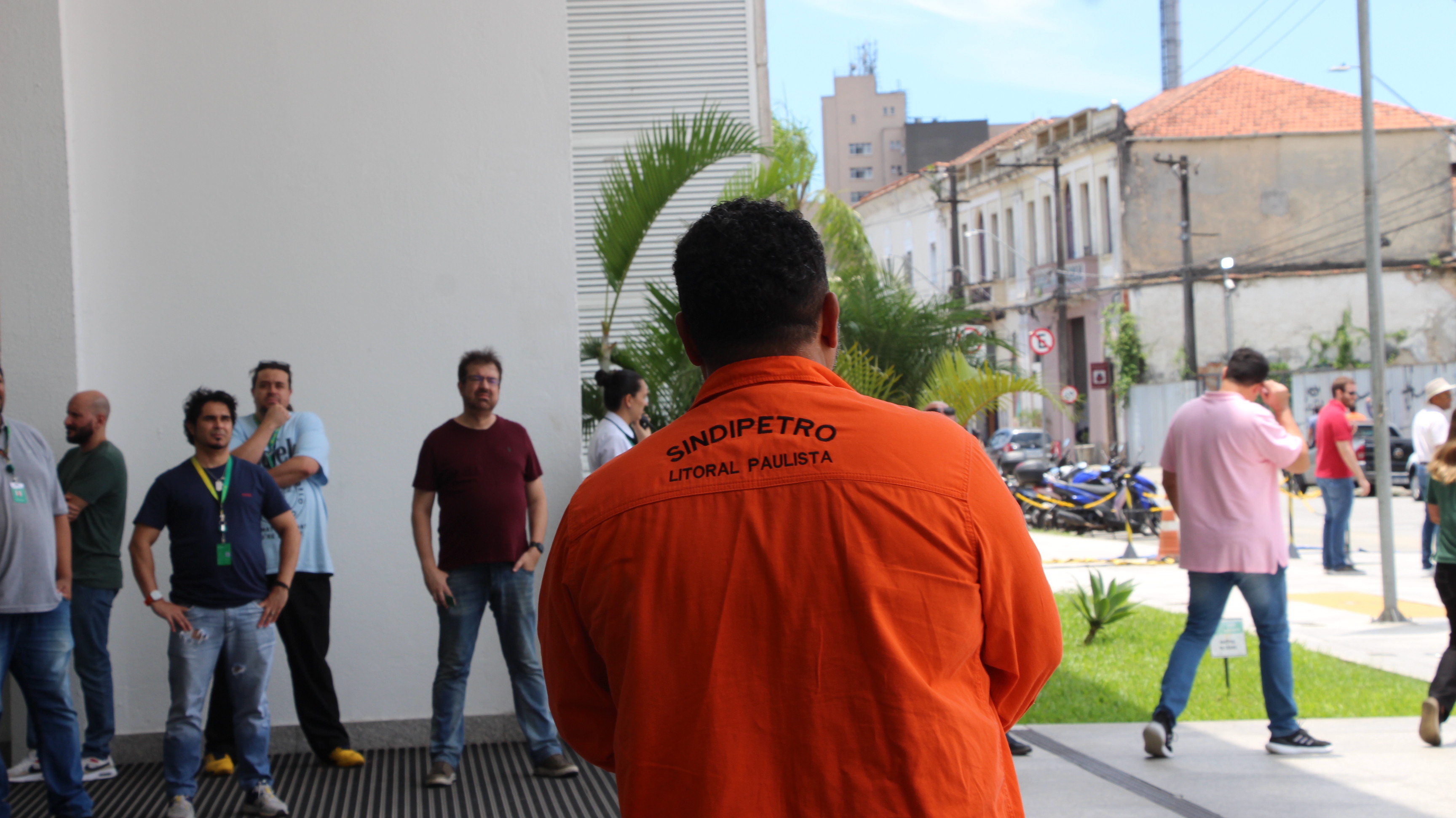 Nova proposta de teletrabalho da Petrobrs continua ignorando pautas essenciais da categoria