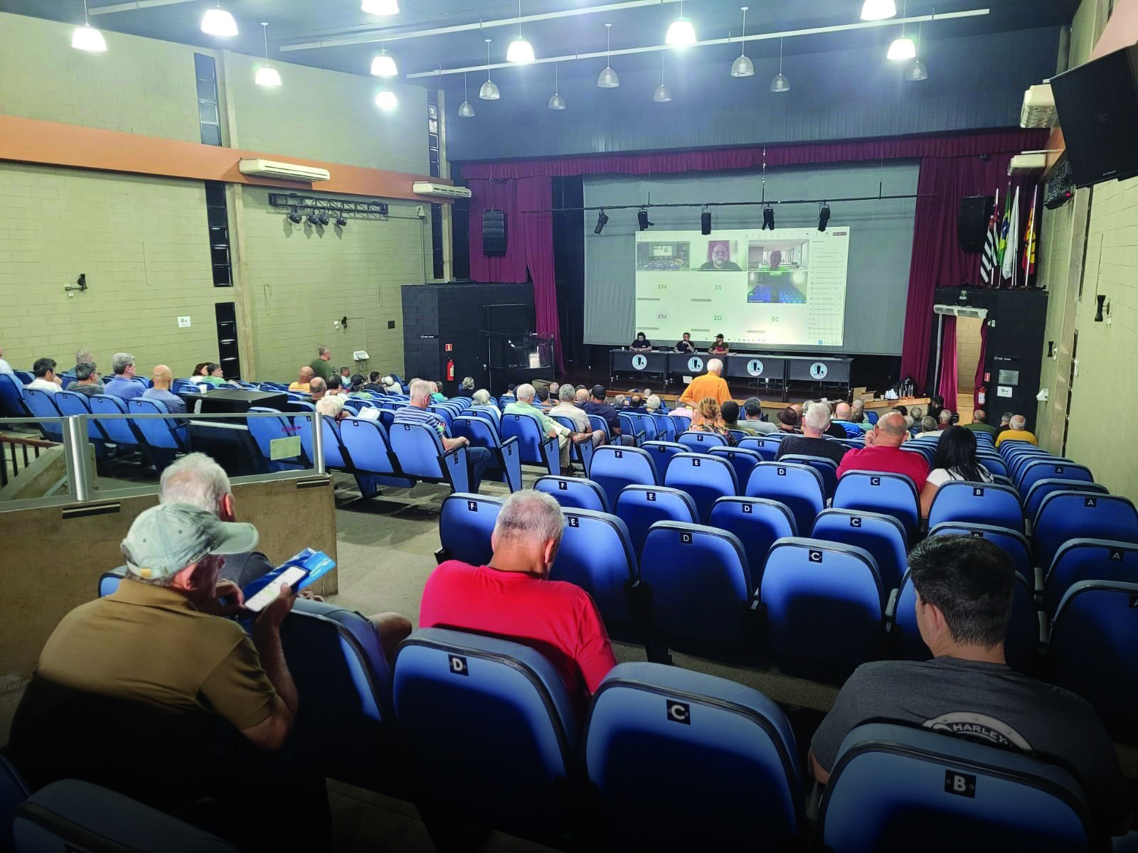 Reunio Mensal do DAP: Esclarecimentos  sobre Negociaes e o Cenrio da Petros