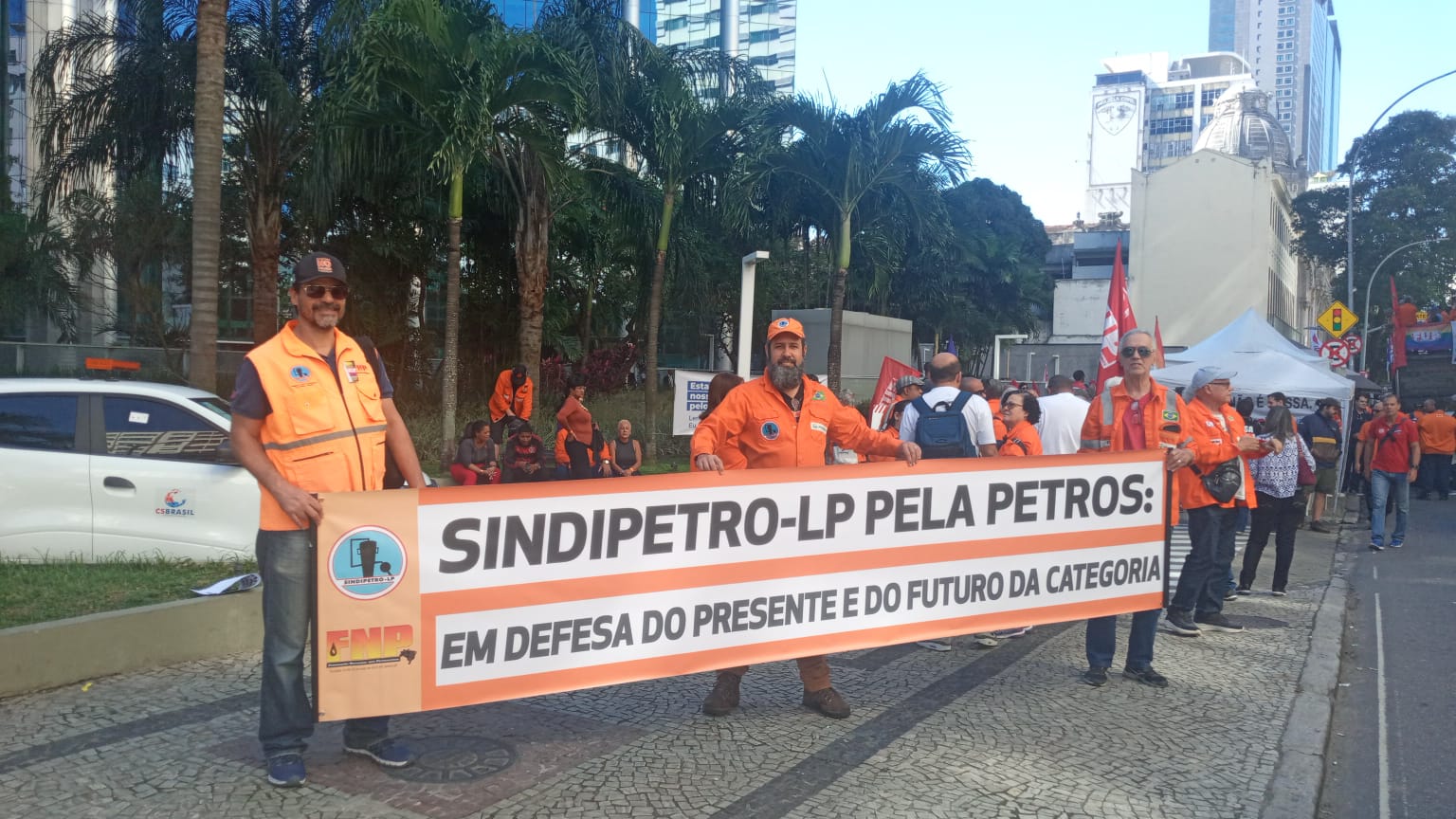 Diretoria do Sindipetro-LP refora debates sobre PCCS e Petros e encerra semana com reunio prvia de ACT