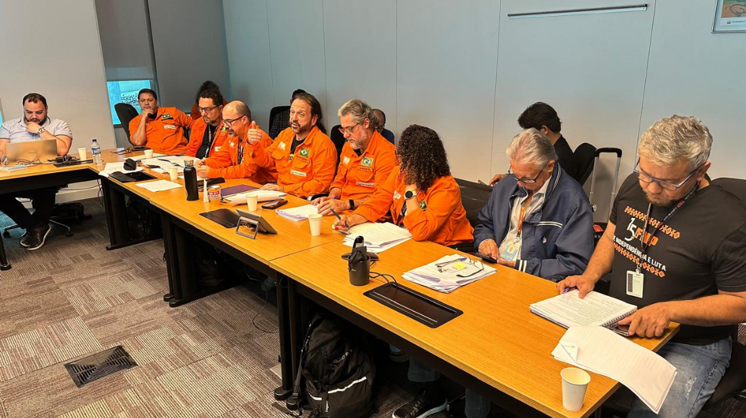 A pedido da Petrobrs, Diretoria da FNP esclarece pontos da pauta e cobra incio das negociaes formais