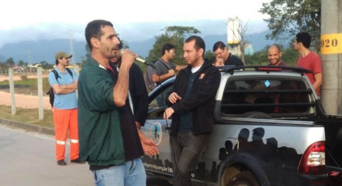 Rogrio Grossi, lutador social e sindical, precisa de solidariedade aps incndio em Caraguatatuba