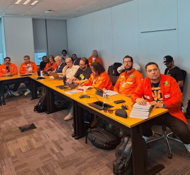 Sindipetro-LP participa de reunio no Rio de Janeiro com a FNP e a Petrobrs sobre ACT