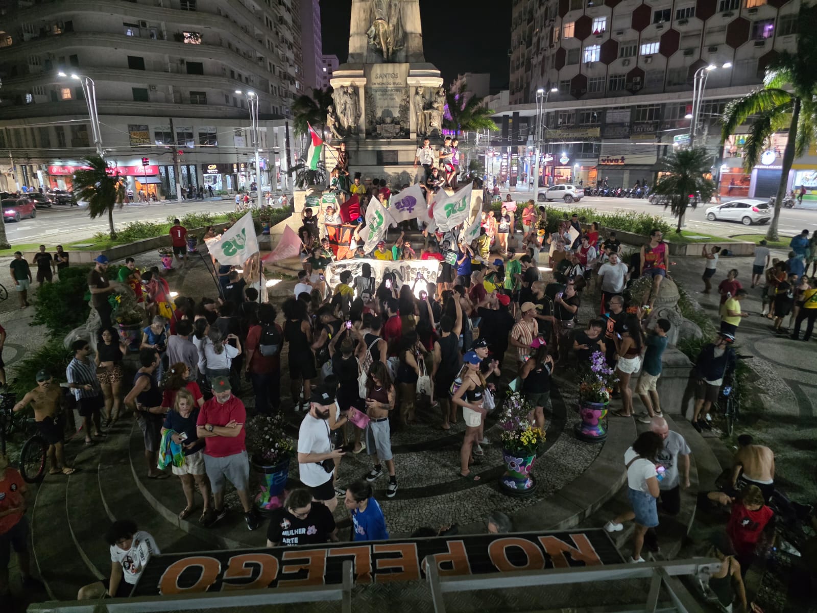 Sindipetro-LP participa de ato nacional em defesa da democracia e contra retrocessos do Congresso