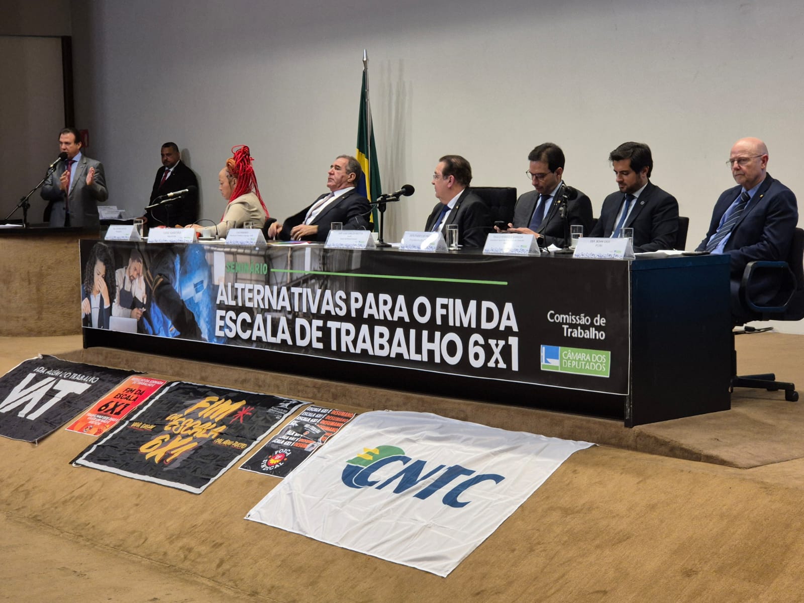Pela isonomia! Pela saúde! Pela escala 14×21 para todos os petroleiros e petroleiras, prórpios e contratados!