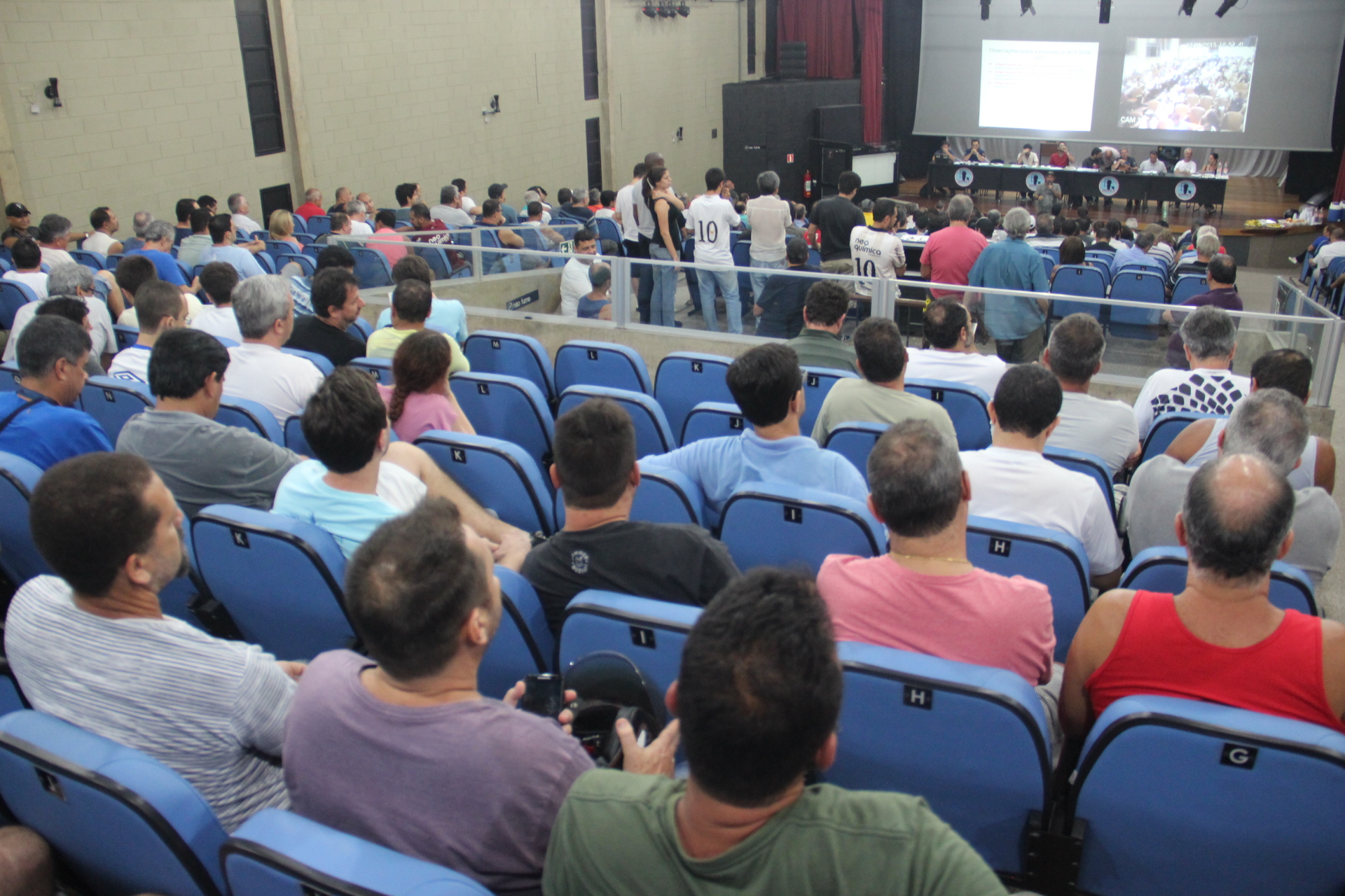 Vitria: chefias e cargos de confiana seguem proibidas de participar de assembleias dos petroleiros