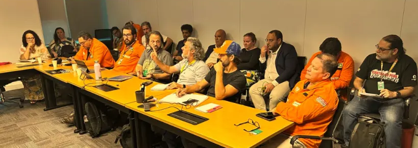 Dire��o da Federa��o Nacional dos Petroleiros se re�ne com a  Petrobr�s para discutir impasse no acordo