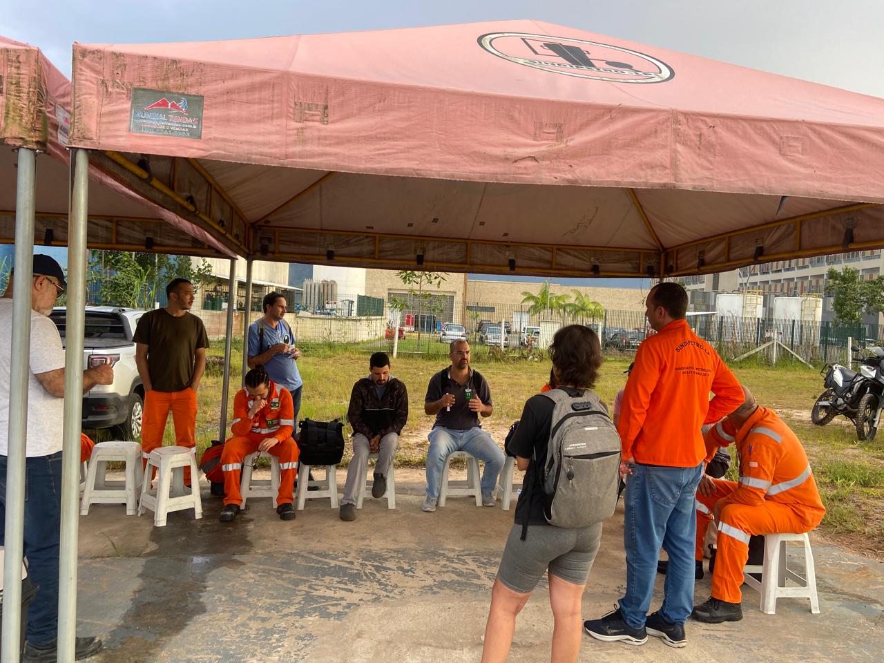 Presen�a na base e organiza��o: diretoria do Sindipetro-LP intensifica agenda da semana