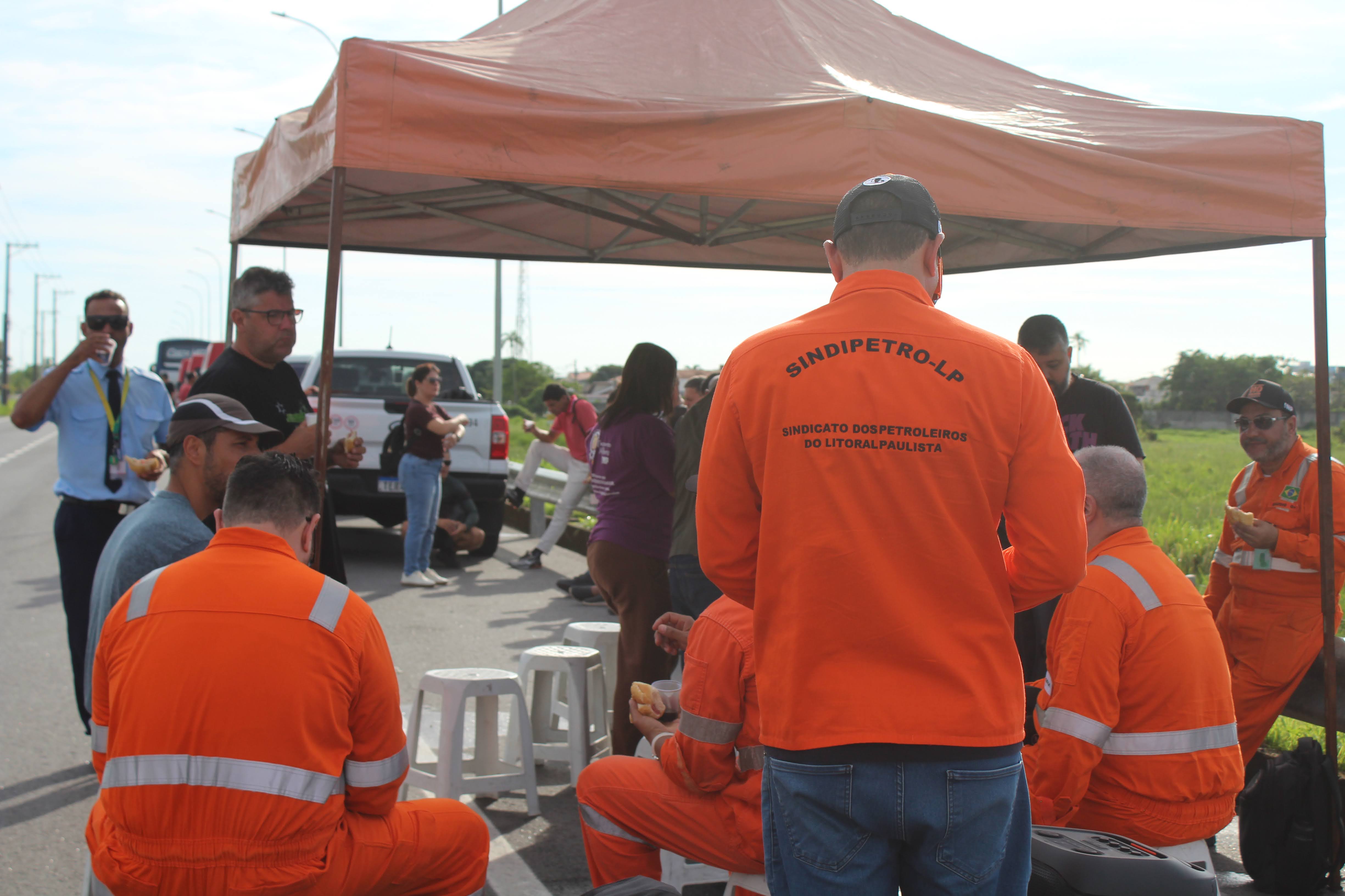 Sindipetro-LP garante negocia��o pr�via sobre mudan�as no efetivo operacional da UTGCA