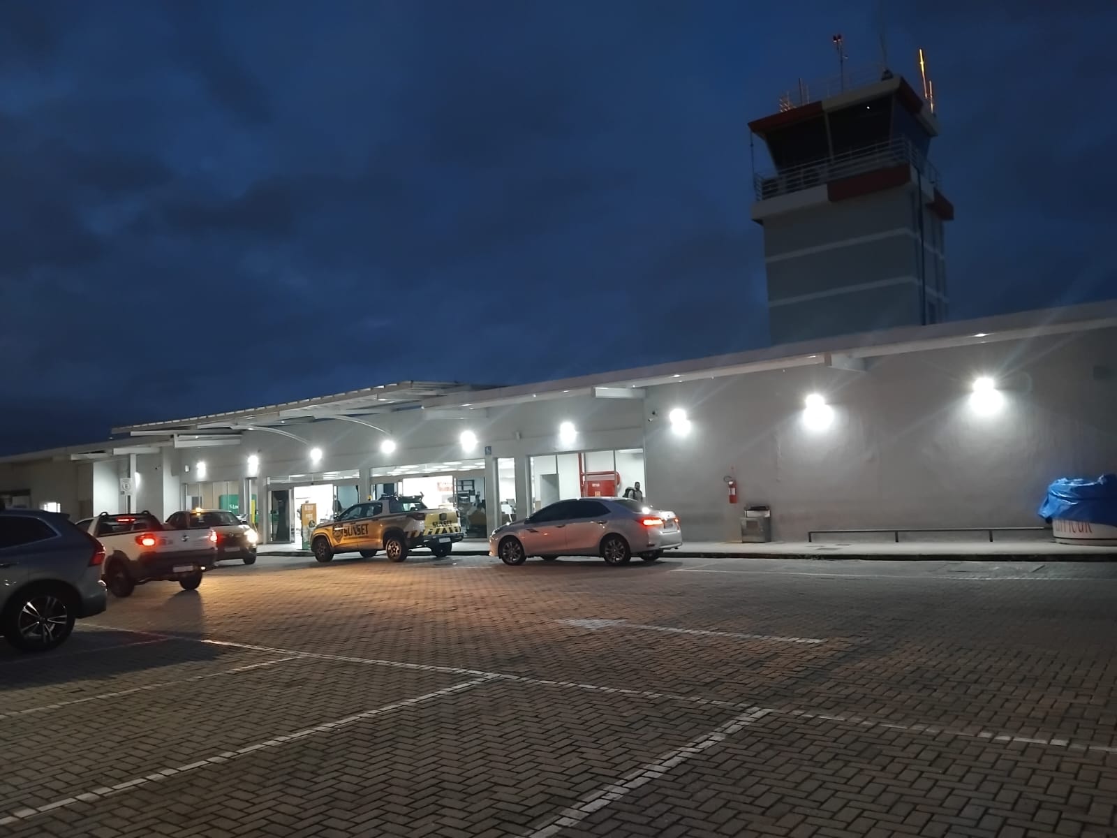 INCIDENTE A�REO AP�S DECOLAGEM EM JACAREPAGU�  MOBILIZA INVESTIGA��O E EXP�E RISCOS EM VOO OFFSHORE