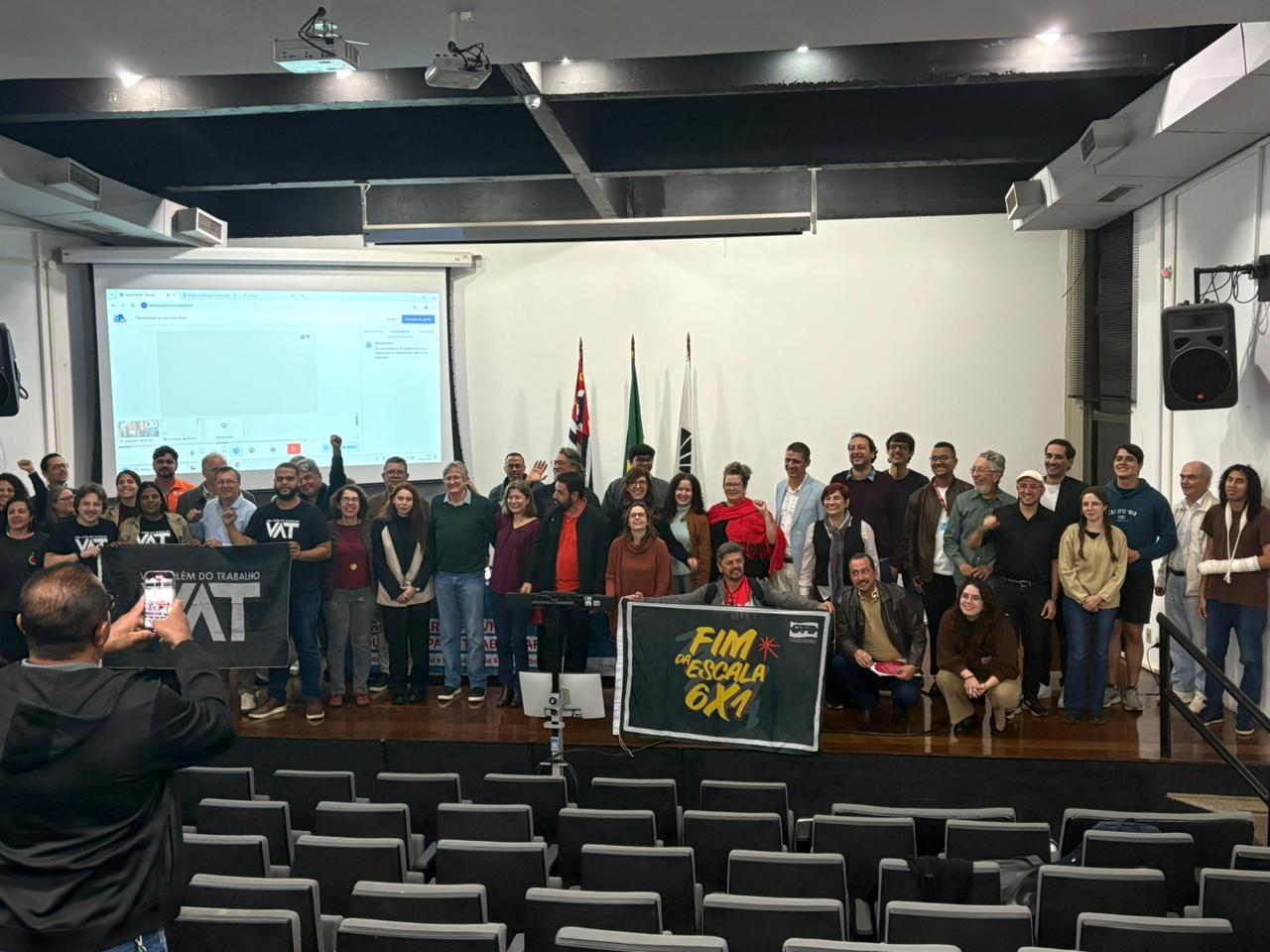 Sindipetro-LP participa de semin�rio na Unicamp sobre redu��o da jornada e fim da escala 6x1