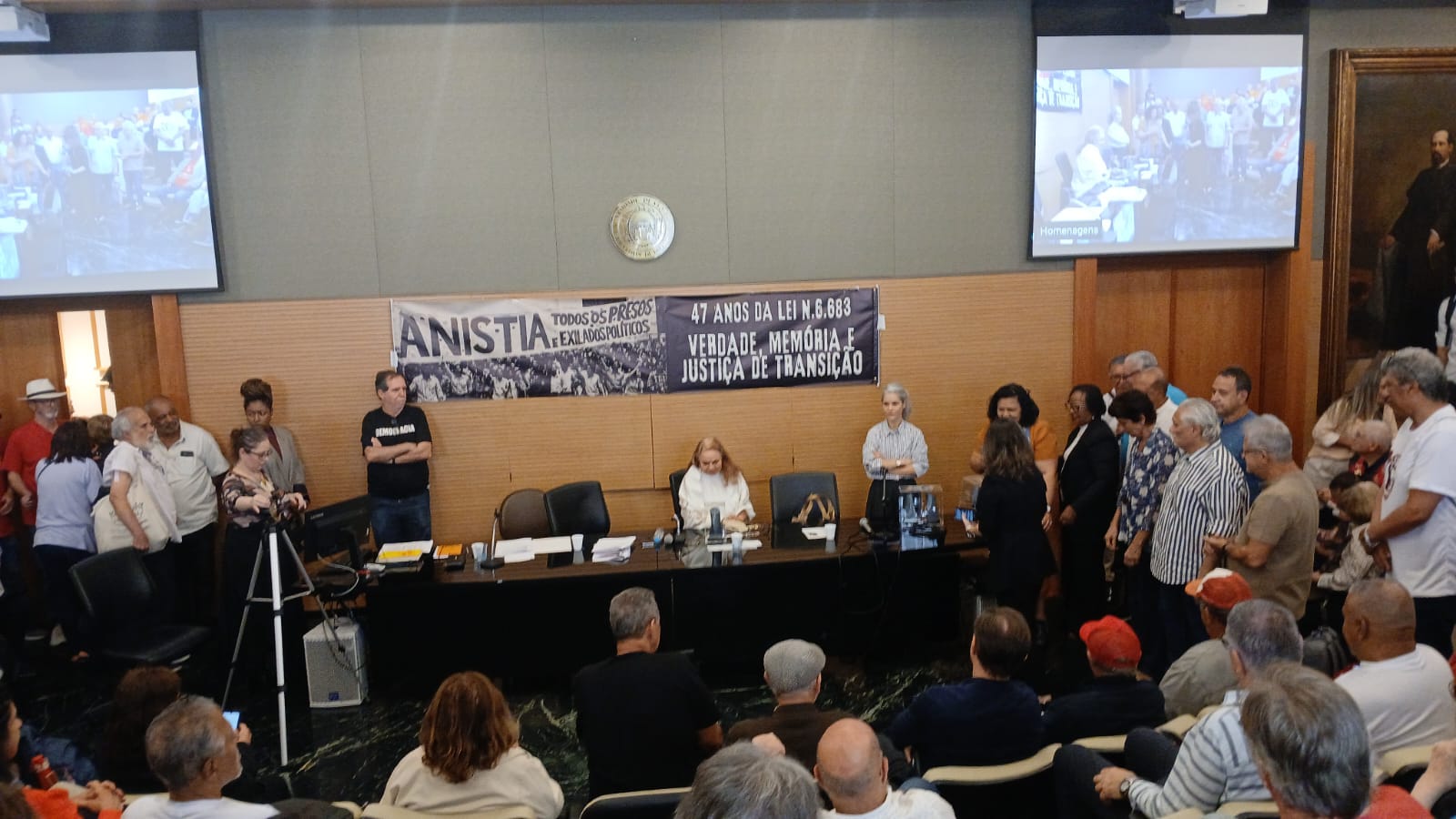 Diretoria do Sindipetro Litoral Paulista participa de ato pelos 47 anos da Lei de Anistia na Faculdade de Direito da USP