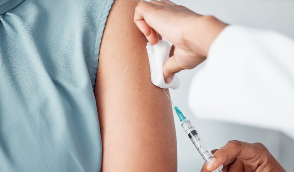 Saúde Petrobrás renova descontos nas vacinas herpes zoster e vírus sincicial respiratório na rede Pague Menos