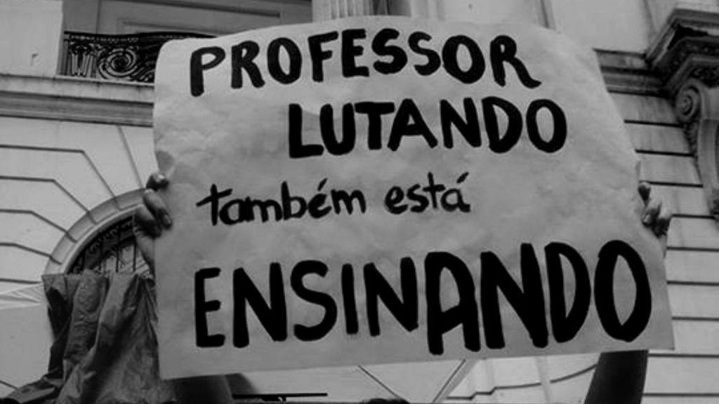 Sindipetro-LP apoia ato em defesa da educação e dos direitos dos professores e professoras