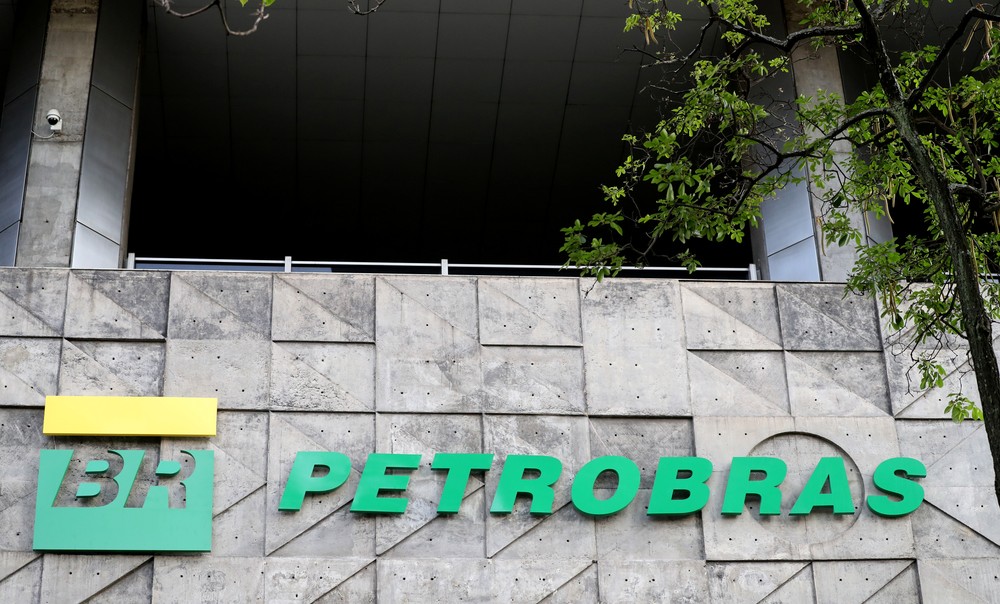 Petrobrs inicia hibernao de 62 plataformas