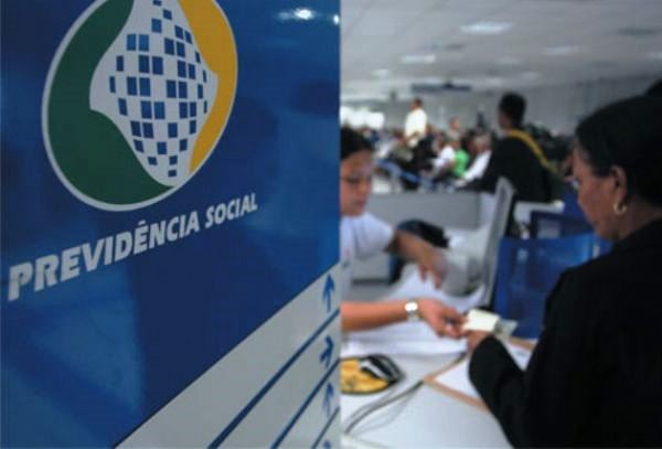Trabalhador ter� que contribuir 49 anos para receber 100% da aposentadoria