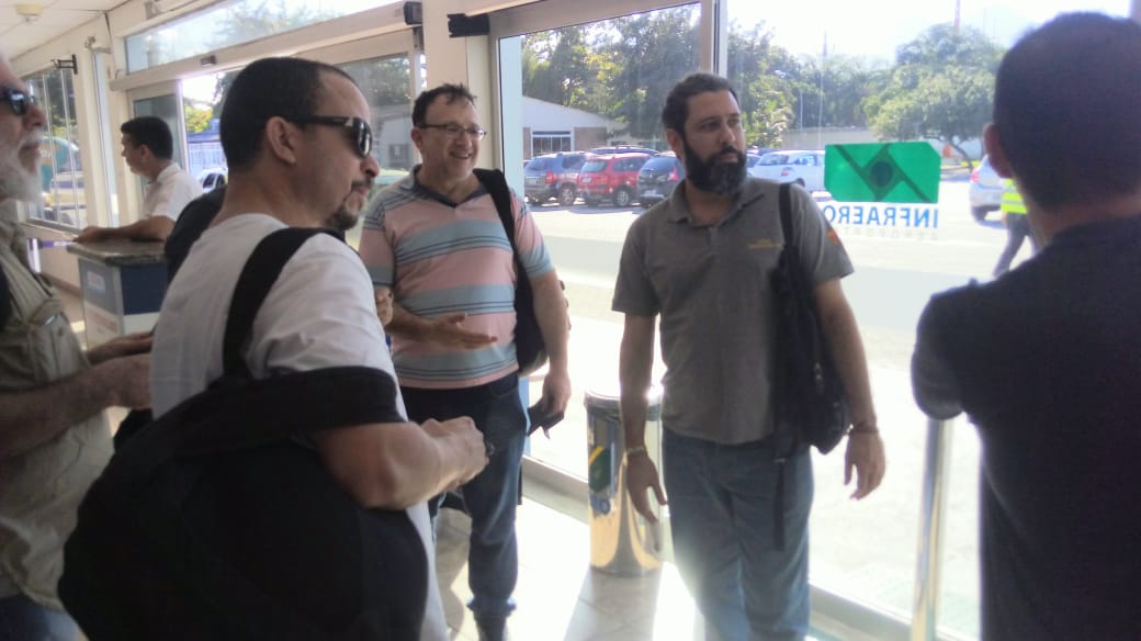 Acompanhando os voos por Jacarepagu, sindicato prepara categoria para greve em defesa da Petrobrs