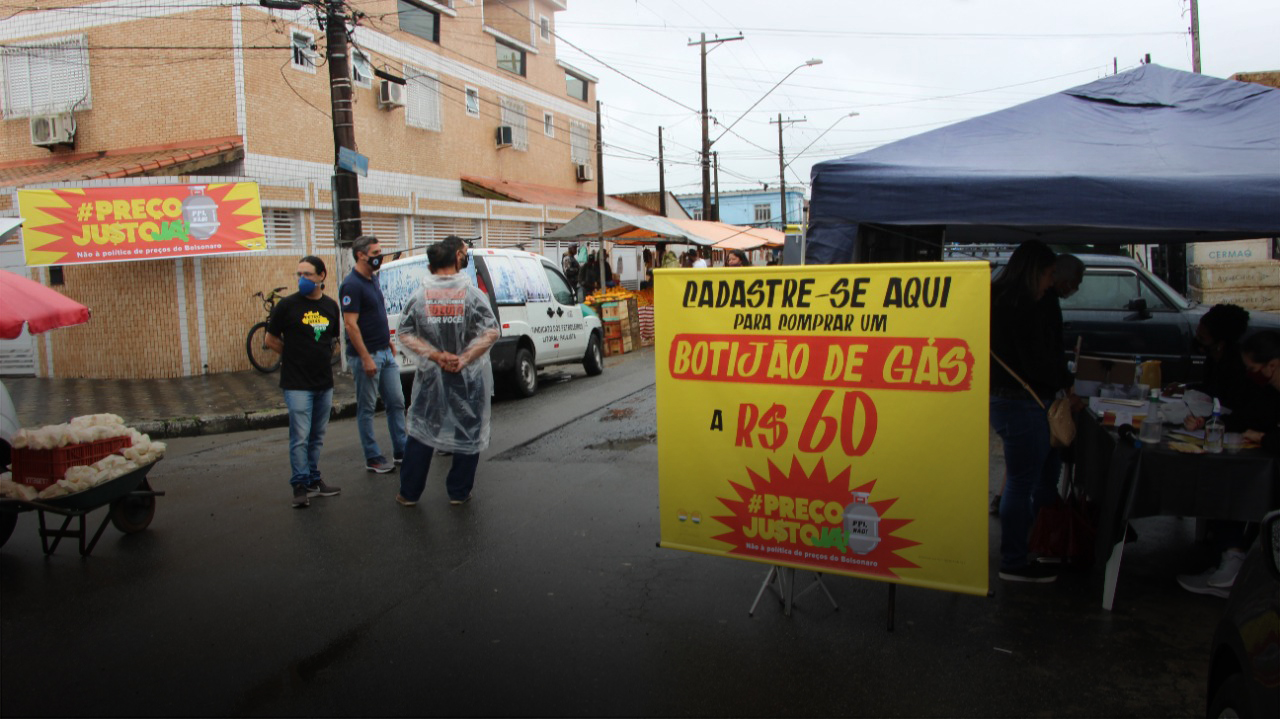 Ao solidria vende botijo de gs a R$ 60 em cinco cidades do pas
