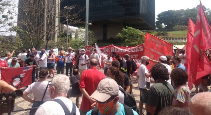 Nos 67 anos da Petrobrs ato em defesa do povo brasileiro e contra as privatizaes