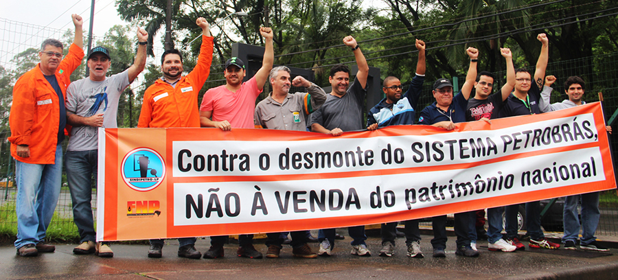 Petroleiros do Litoral Paulista intensificam piquetes no 12 dia de greve
