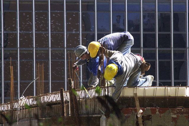 Com ataque a normas de segurana, Bolsonaro aumenta riscos  vida do trabalhador
