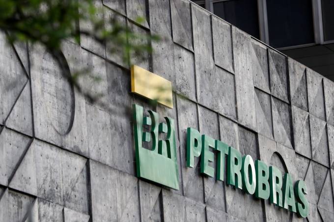 Petrobrs pretende vender Braskem e oito refinarias at o fim do ano