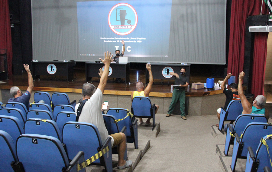 Assembleia aprova chapa 1 para conduzir eleio para nova diretoria do Sindipetro-LP