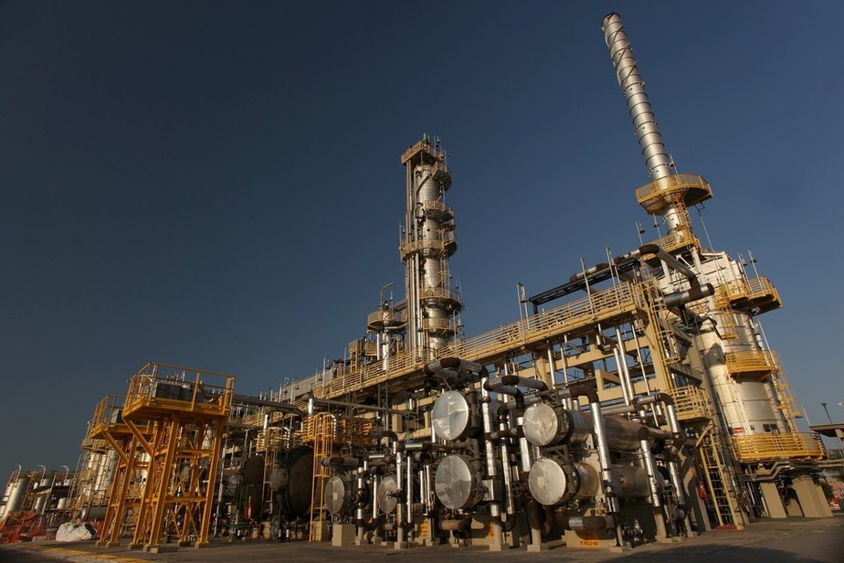 Petrobrs recebe proposta superior a R$ 1 bilho por refinaria e 26 campos no Rio Grande do Norte