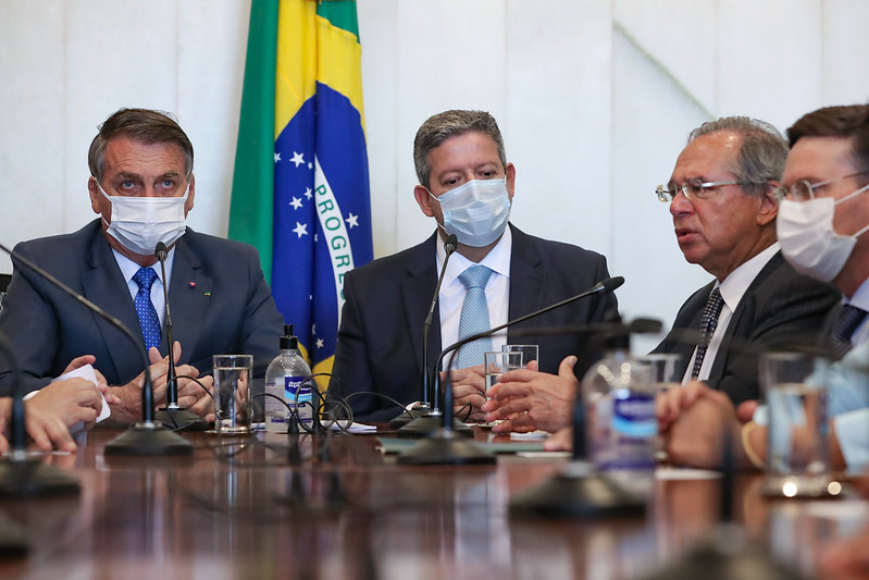 Aps fechar Fafens e permitir PPI, Bolsonaro anuncia falta de alimentos em 2022 e quer privatizar a Petrobrs